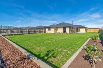 38 Graeme Foote Street, DARFIELD