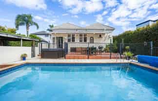4/9 Lillington Road, Remuera