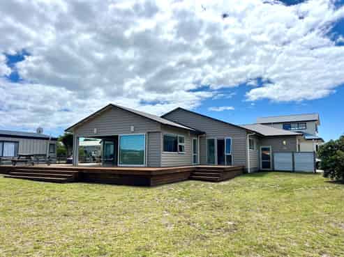 602 Matarangi Drive, Matarangi