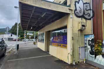 COMMERCIAL RESIDENTIAL DEVELOPMENT CONSENTED PLANS