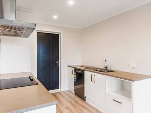 92 Hinemoa Street, Levin