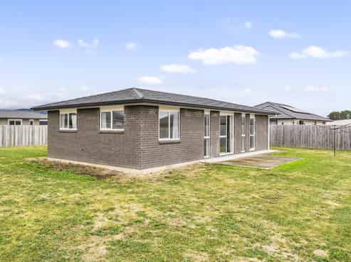 92 Hinemoa Street, Levin