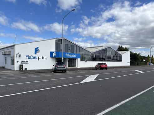 Prime warehouse for lease