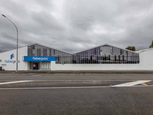 Prime warehouse for lease