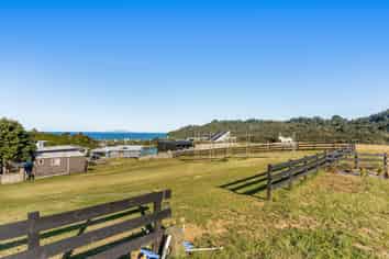 409 The Drive, Whangamata