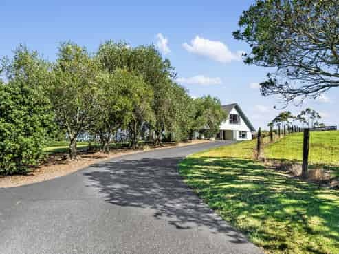 221 Amreins Road, Taupaki