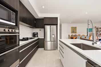 9 Onekura Street, Red Beach