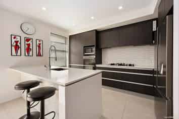 9 Onekura Street, Red Beach