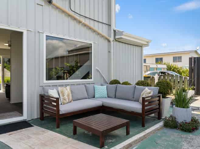 90 Pukehina Parade, Pukehina