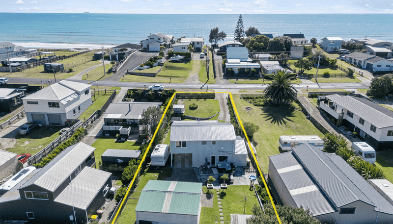 90 Pukehina Parade, Pukehina
