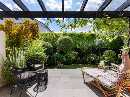 1/84 Gladstone Road, Parnell