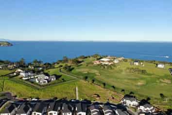  28 Whale Bay Rise, Gulf Harbour
