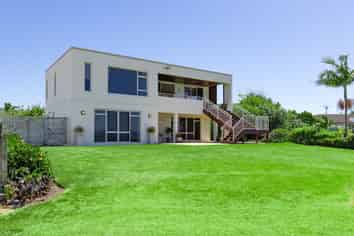 10 Rua One Place, Kaiaua