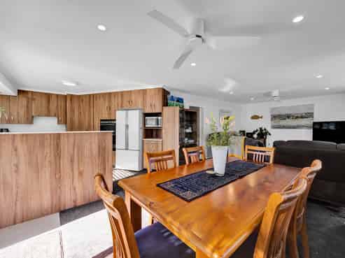 27 Whiteley Street, Moturoa