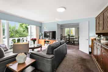 1/6 Mahuta Grove, Northcote