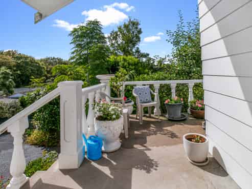 1/6 Mahuta Grove, Northcote