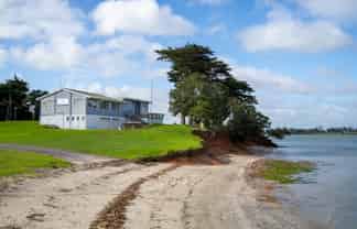 34 Korowhiti Road, Clarks Beach