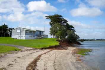 34 Korowhiti Road, Clarks Beach