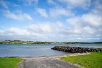 34 Korowhiti Road, Clarks Beach