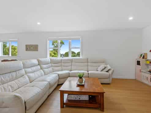 33 Karaka Street, Helensville