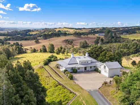 38 Kaipara View Road, Helensville