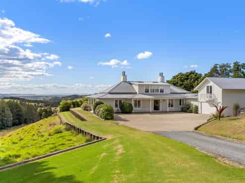 38 Kaipara View Road, Helensville