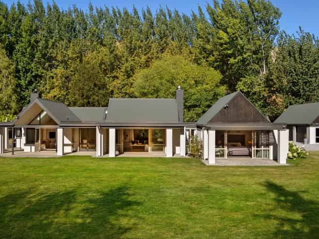 208 Lower Shotover Road, Dalefield