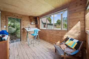 33d Landing Road, Titirangi