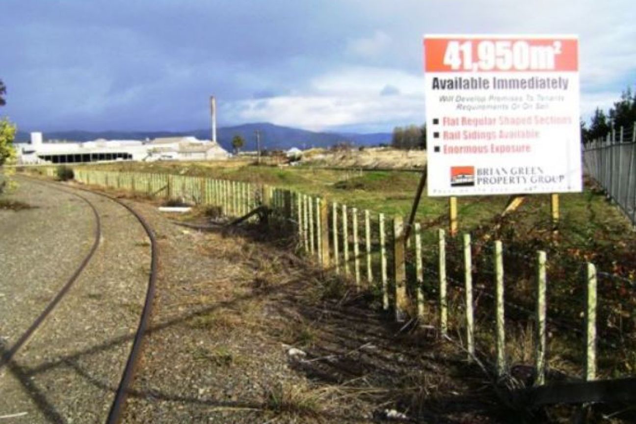 Bare industrial land for sale - Görünüm 4