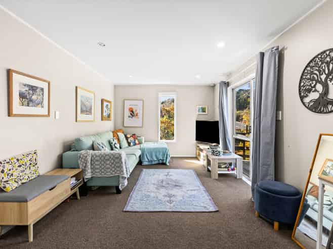 2C Toop Street, Havelock North