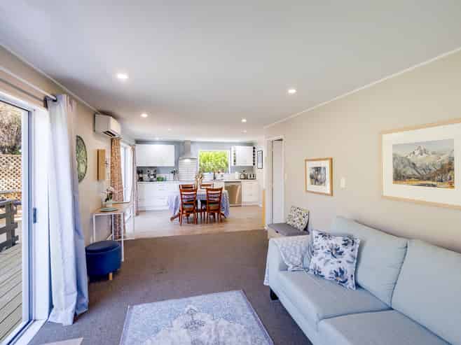 2C Toop Street, Havelock North