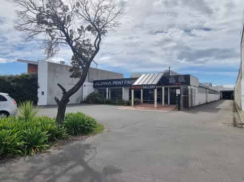 High profile warehouse