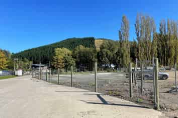 Secure Fenced Industrial Yard 1256m2