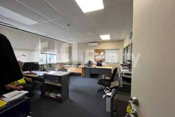 Prime Warehouse For Lease, Manukau City, 411sqm