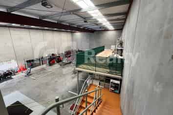 Prime Warehouse For Lease, Manukau City, 411sqm