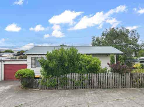 8 Boyne Street, Clifton