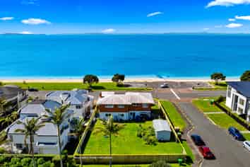 57 The Esplanade, Eastern Beach