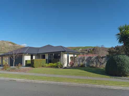 7 Frenchay Drive, Atawhai