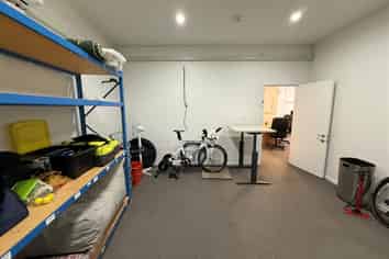  Very Smart - Warehouse and Office Unit
