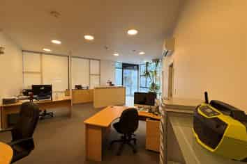  Very Smart - Warehouse and Office Unit