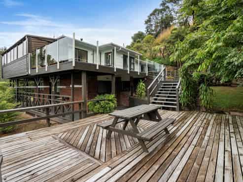 274 Forest Hill Road, Waiatarua