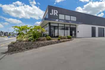 Upside for investors/occupiers