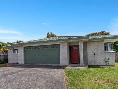 12 Bluegum Place, Woodhill