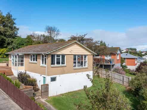 129 Mulford Street, Concord