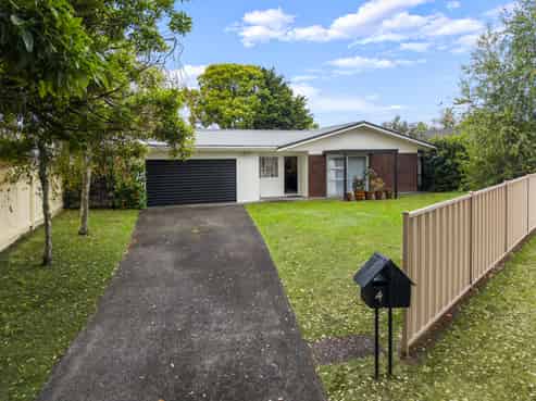 4 Gulliver Place, Conifer Grove