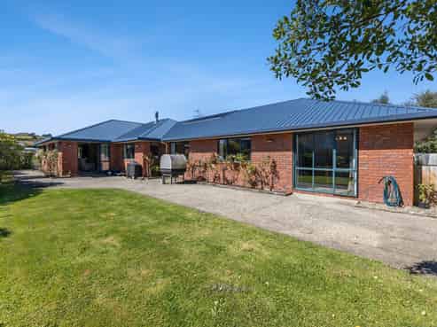 10 Craddock Place, Waldronville