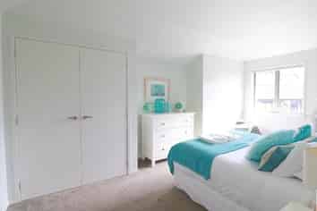 60 Beach Road, Castor Bay