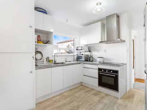2/6A Claymore Street, Manurewa