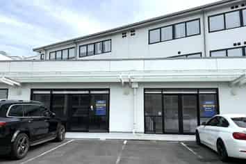 NEW FITOUT TWO-LEVEL RETAIL/SHOWROOM UNIT
