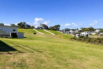 9 Galaxy Lane, Langs Beach